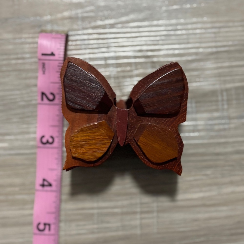 Wooden Butterfly Trinket Box Hand‎ Carved Unique Keepsake Jewelry Holder